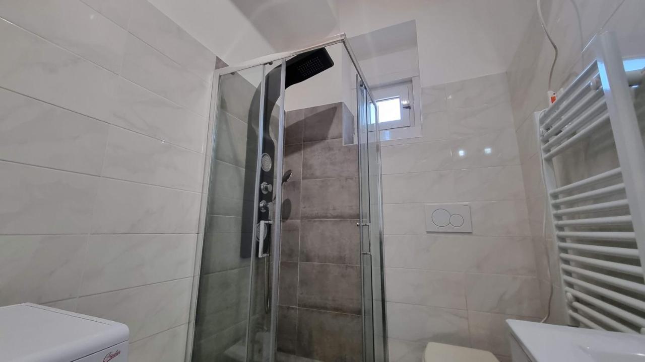 Crispi 85 - Air Conditioner - Teatro Rossetti Apartment ตรีเอสเต ภายนอก รูปภาพ